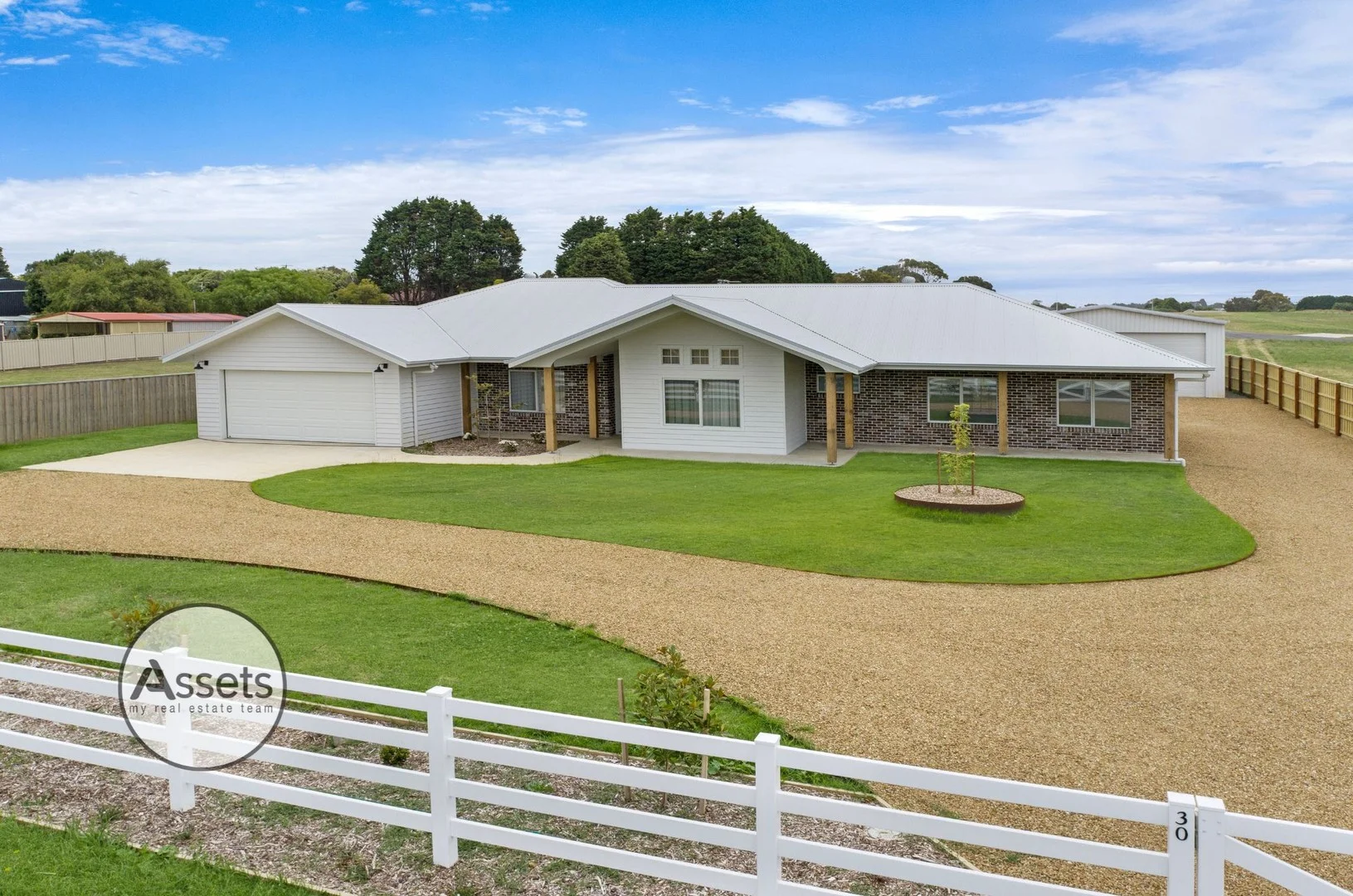 30 Bridgewater Road (1/15)