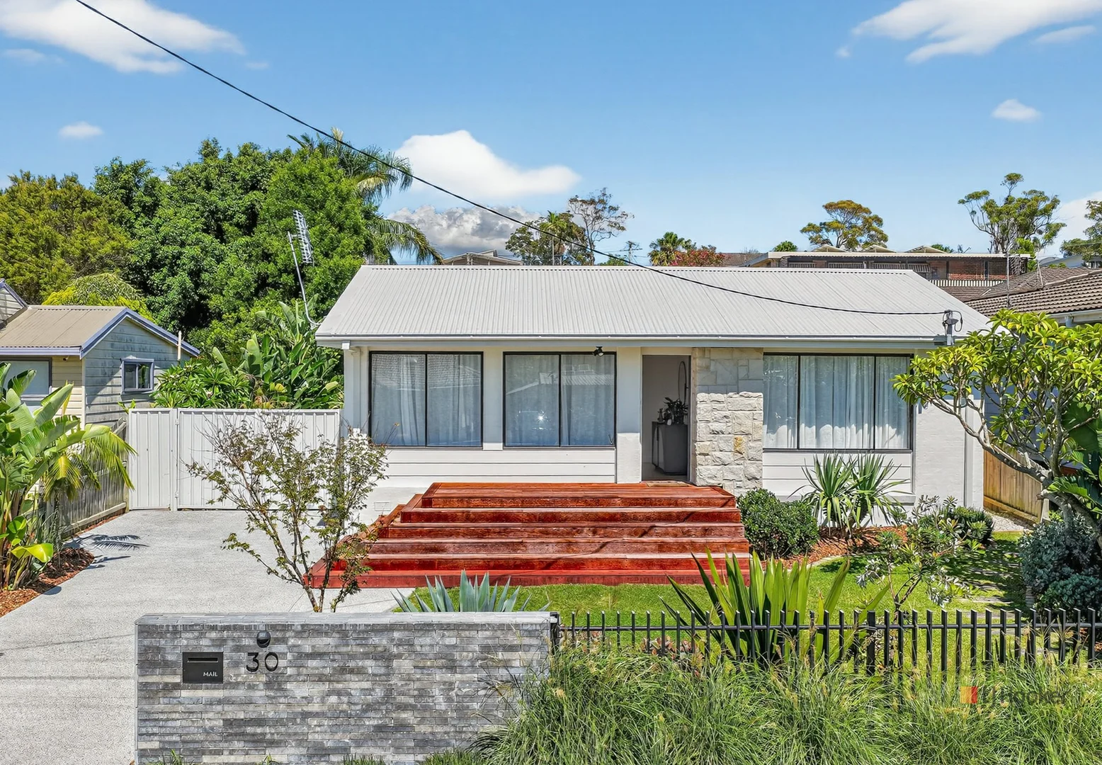 30 Delia Avenue (1/25)