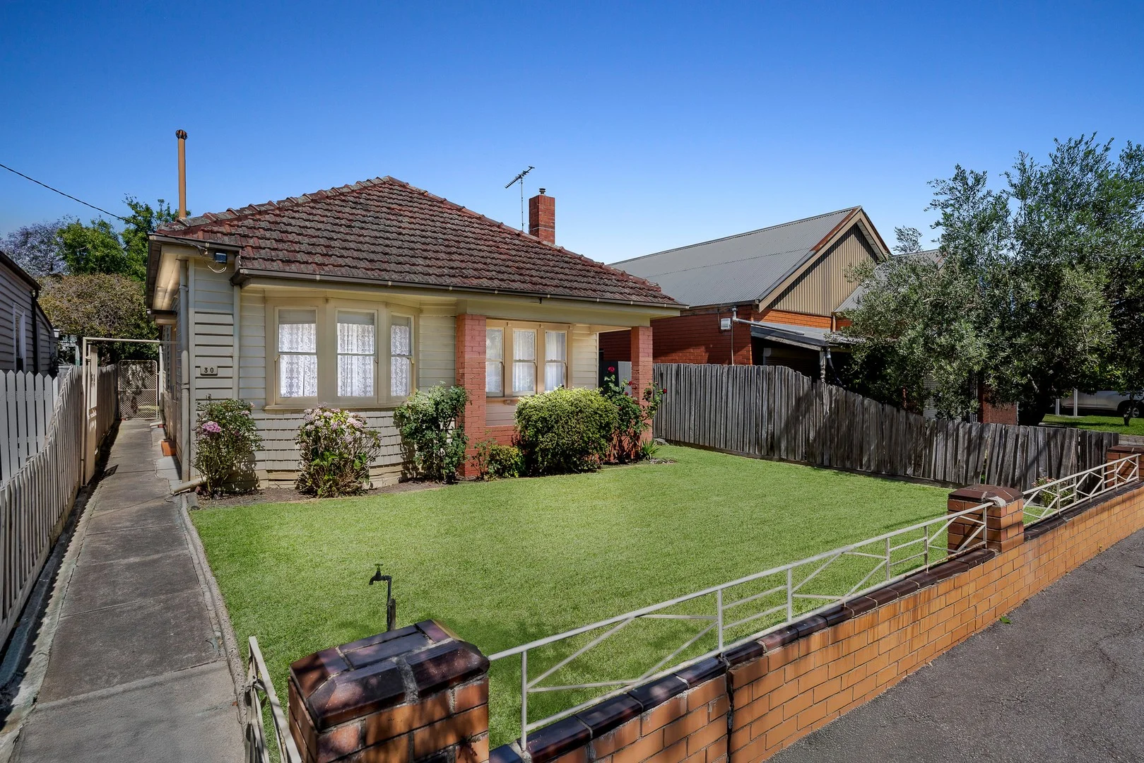 30 George Street (1/1)