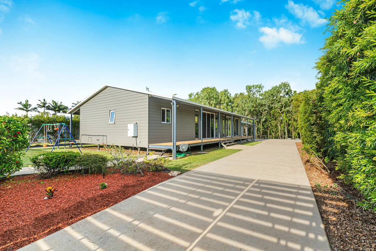 30 Godwin Drive (1/23)