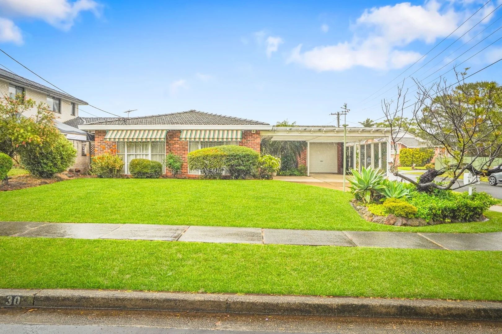 30 Grace Crescent (1/28)