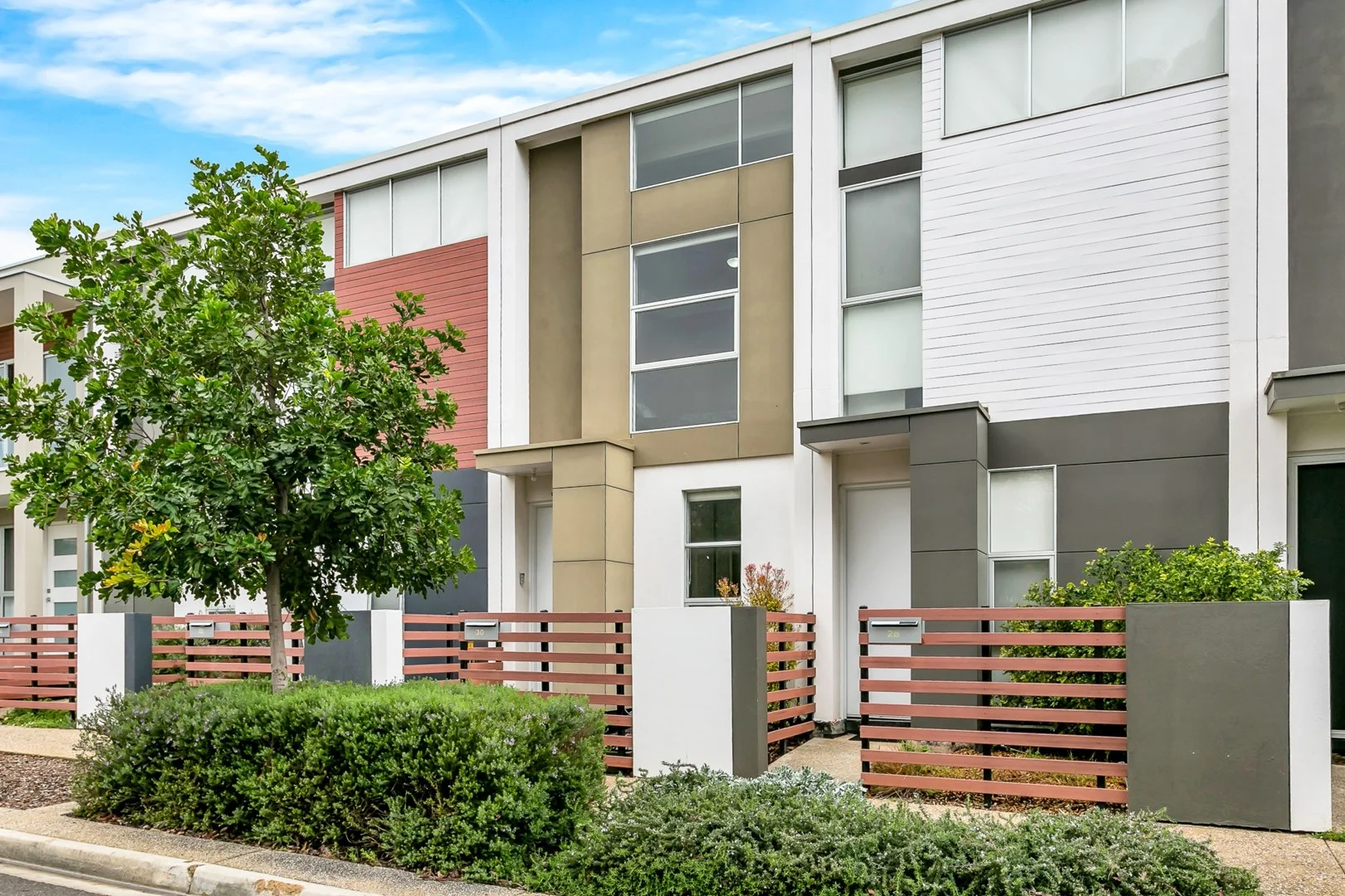 30 Jeffcott Avenue (1/1)