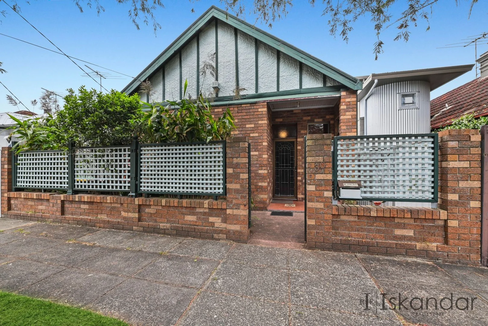 30 Roseby Street (1/13)