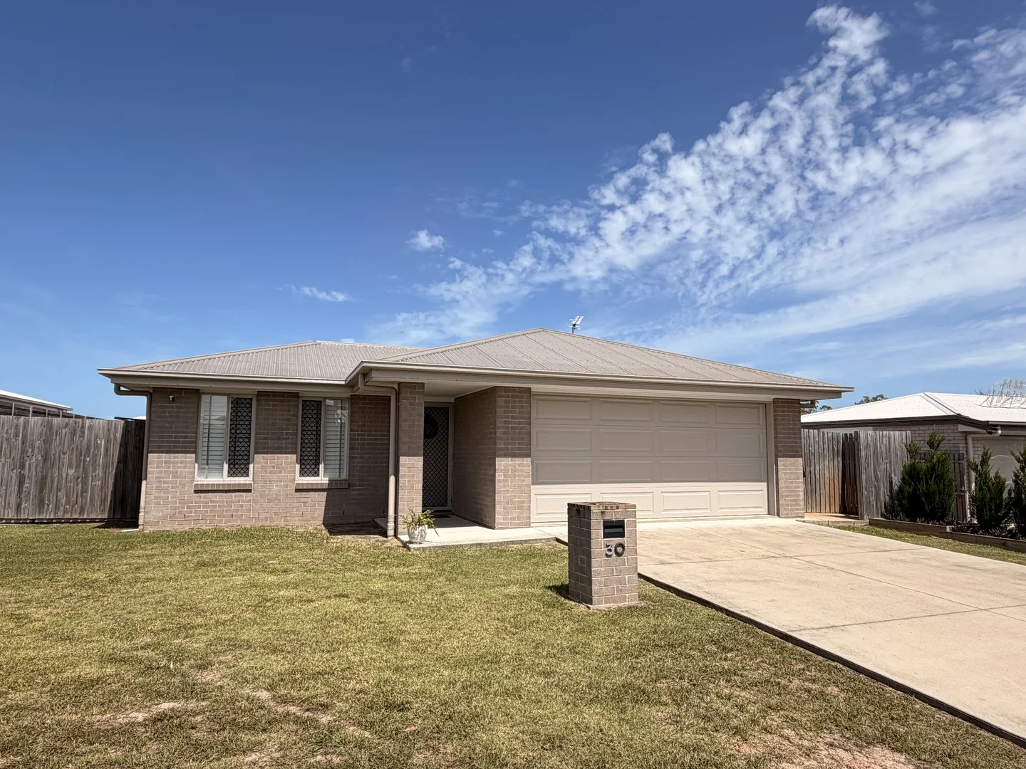 30 Shearwater Street (1/6)