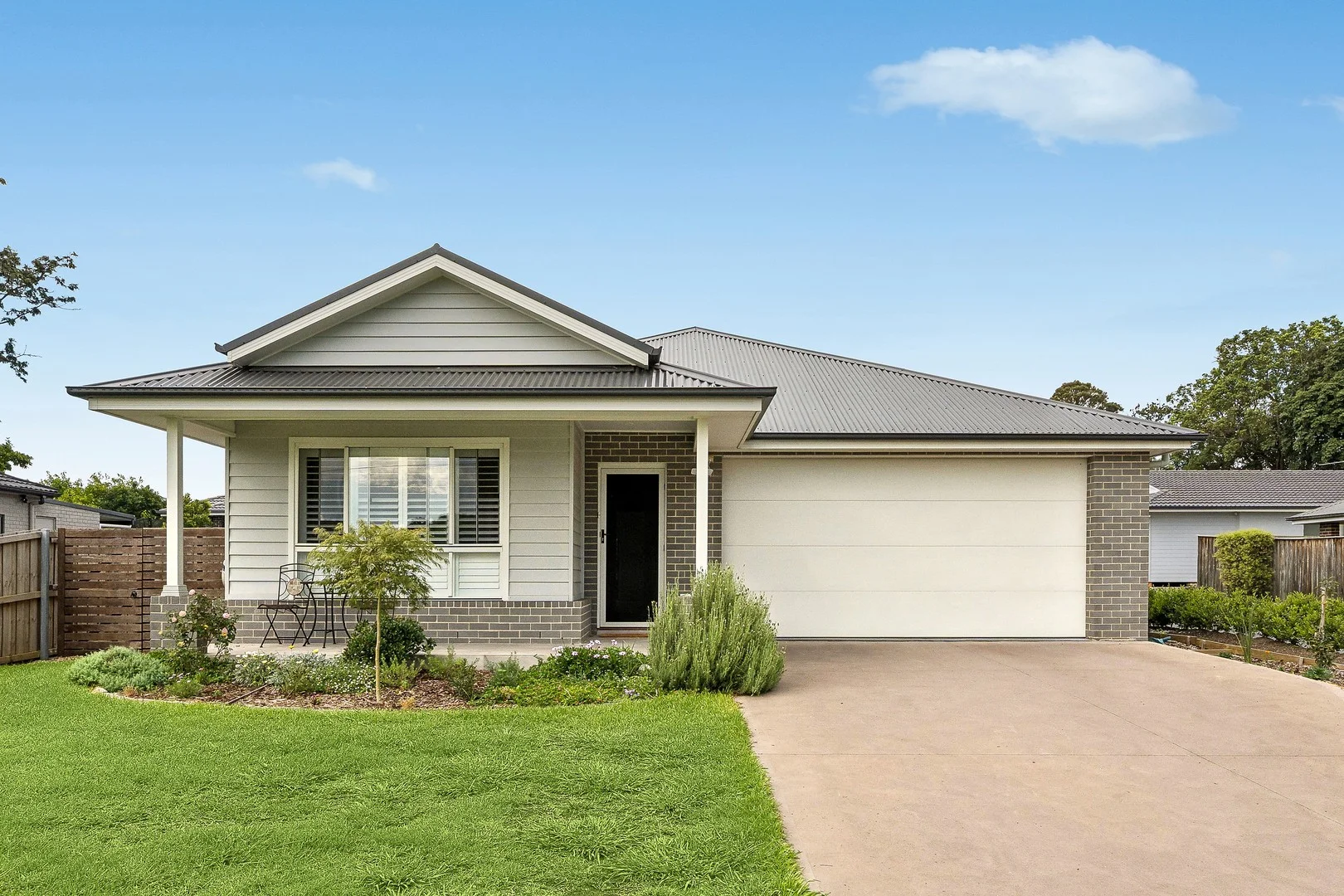 30 Turner Street (1/12)