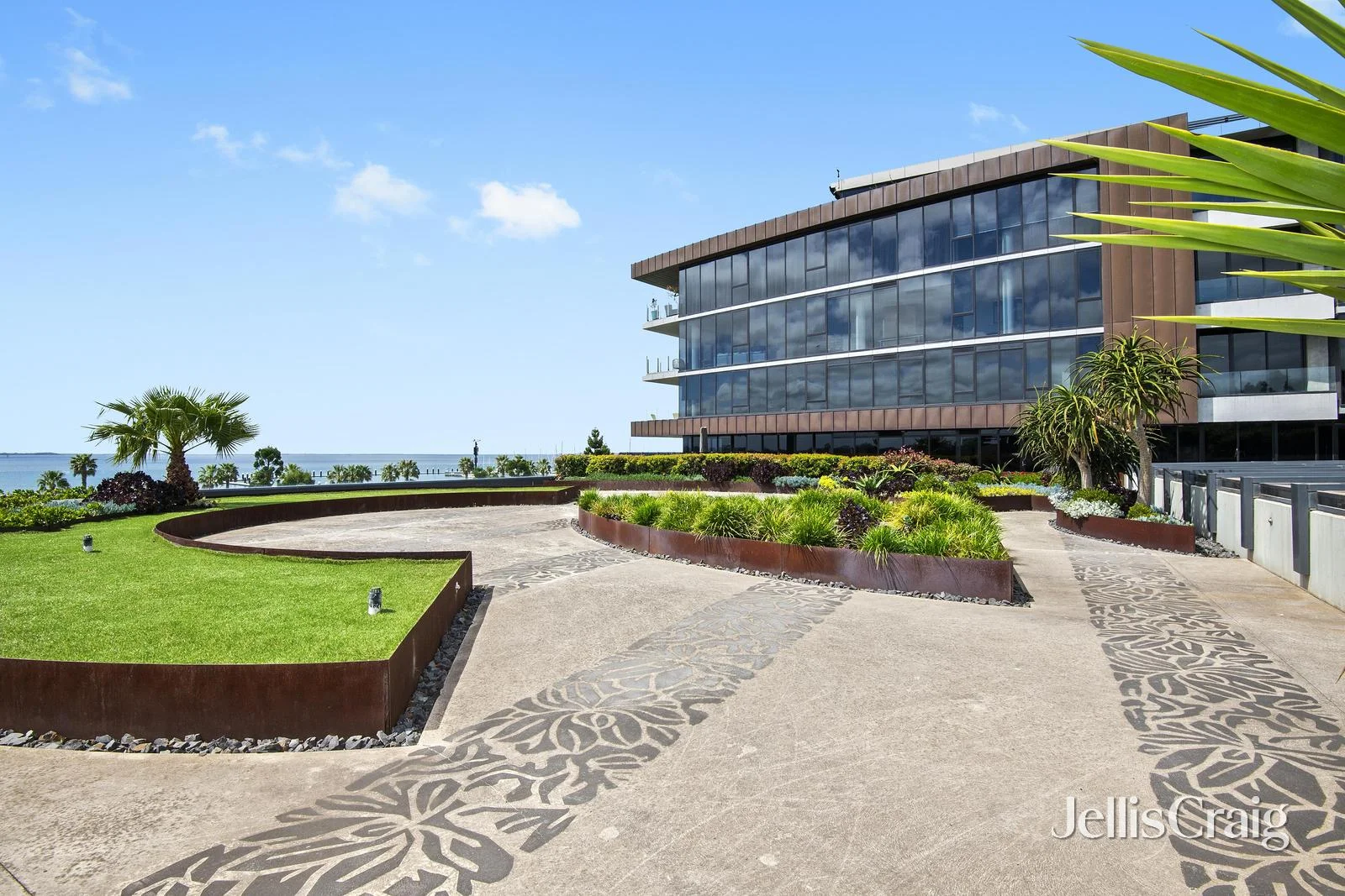 303/6-8 Eastern Beach Road (1/14)