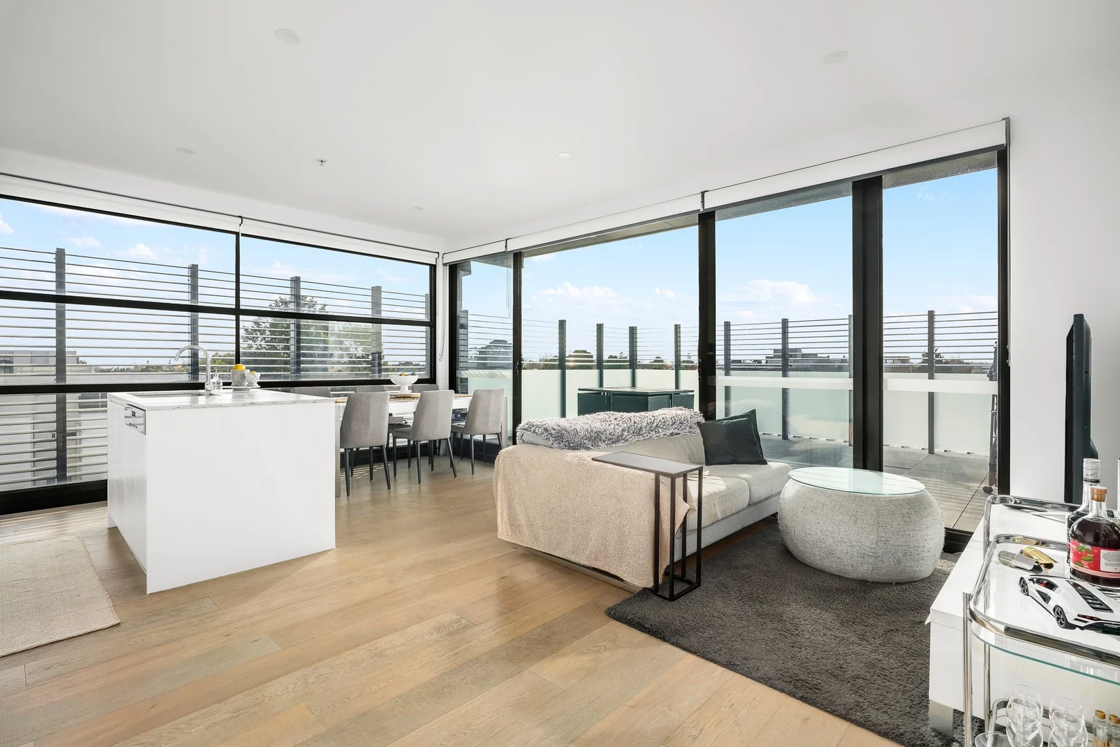 303/687 Glen Huntly Road (1/1)