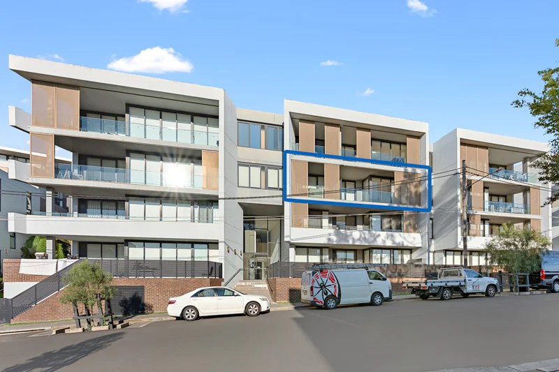 304/13 Bennett St Northcote St (1/10)