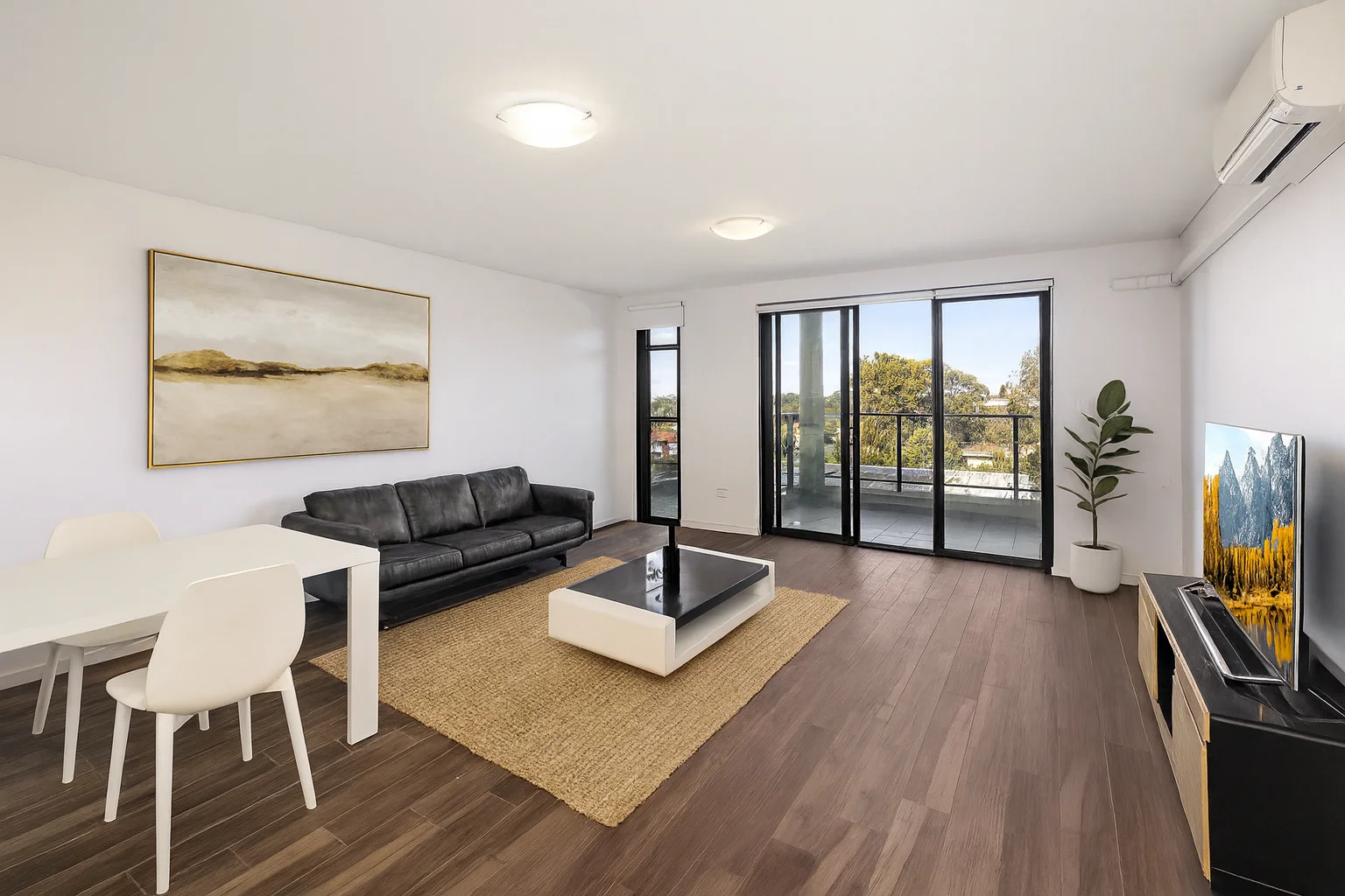 304/823-829 King Georges Road (1/10)