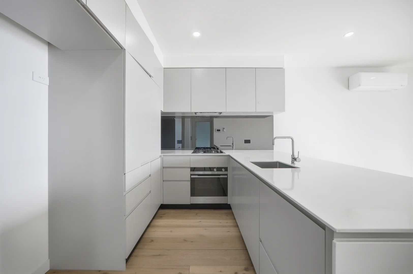 306/9 Red Hill Terrace - Image 3