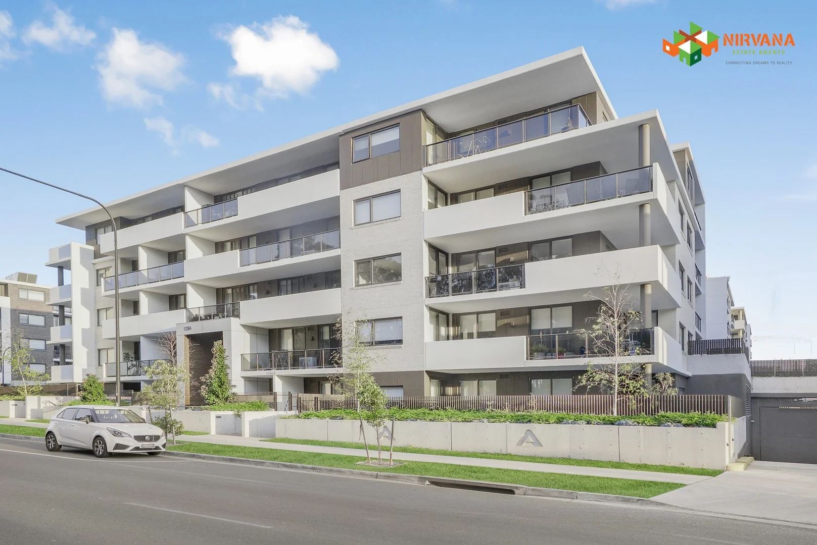 308/129A Jerralong Drive (1/18)