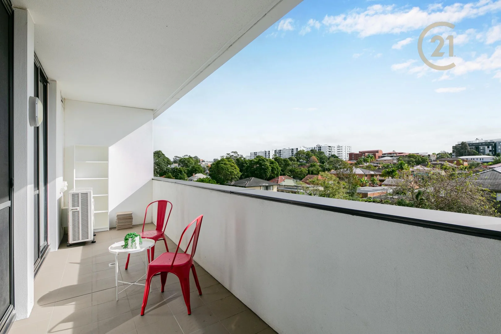 308/52 Charlotte Street (1/11)