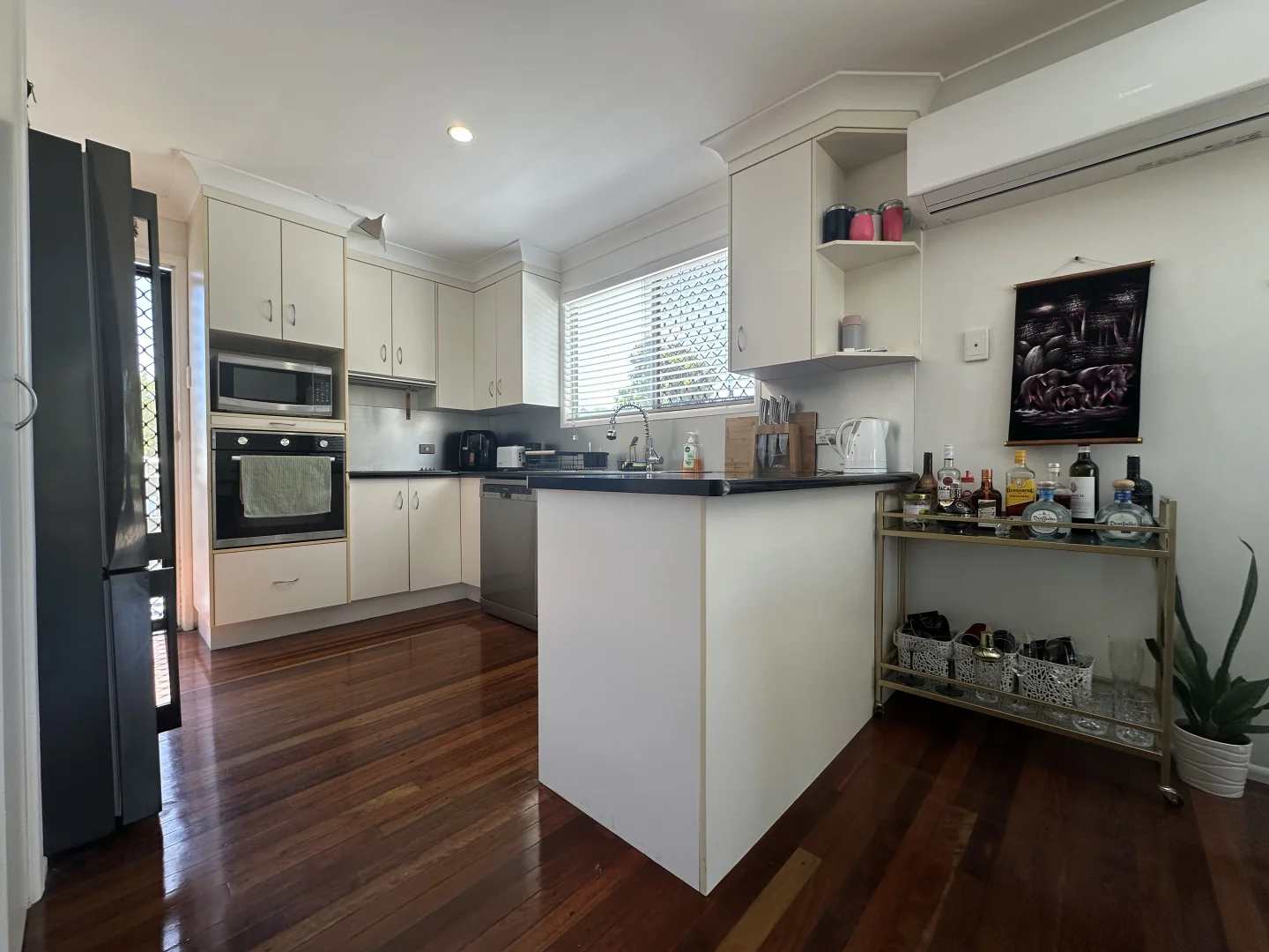 309 Duthie Avenue - Image 5