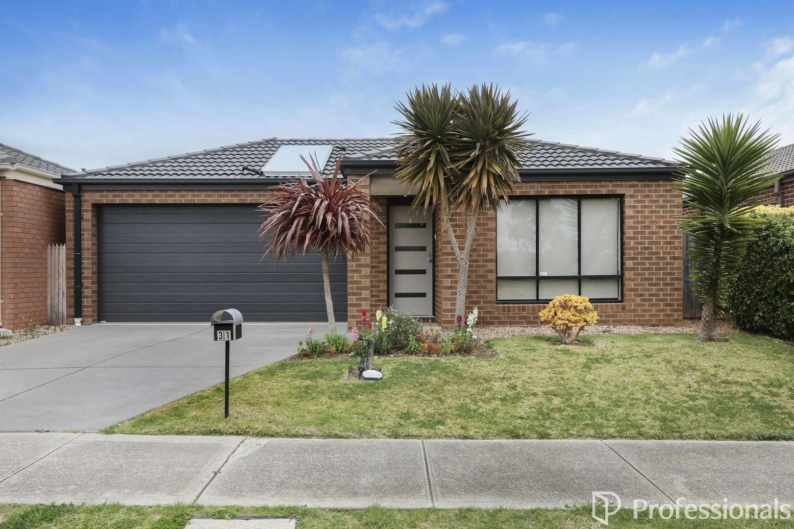 31 Fieldstone Way (1/20)