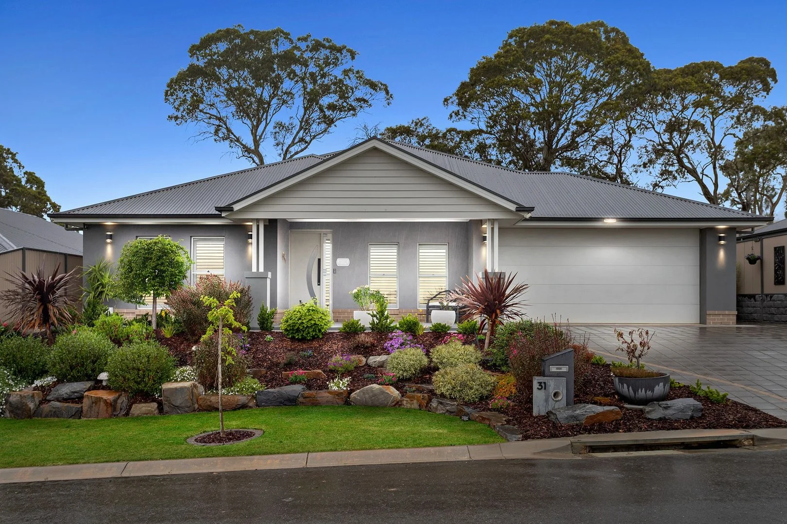 31 Kachina Drive (1/22)