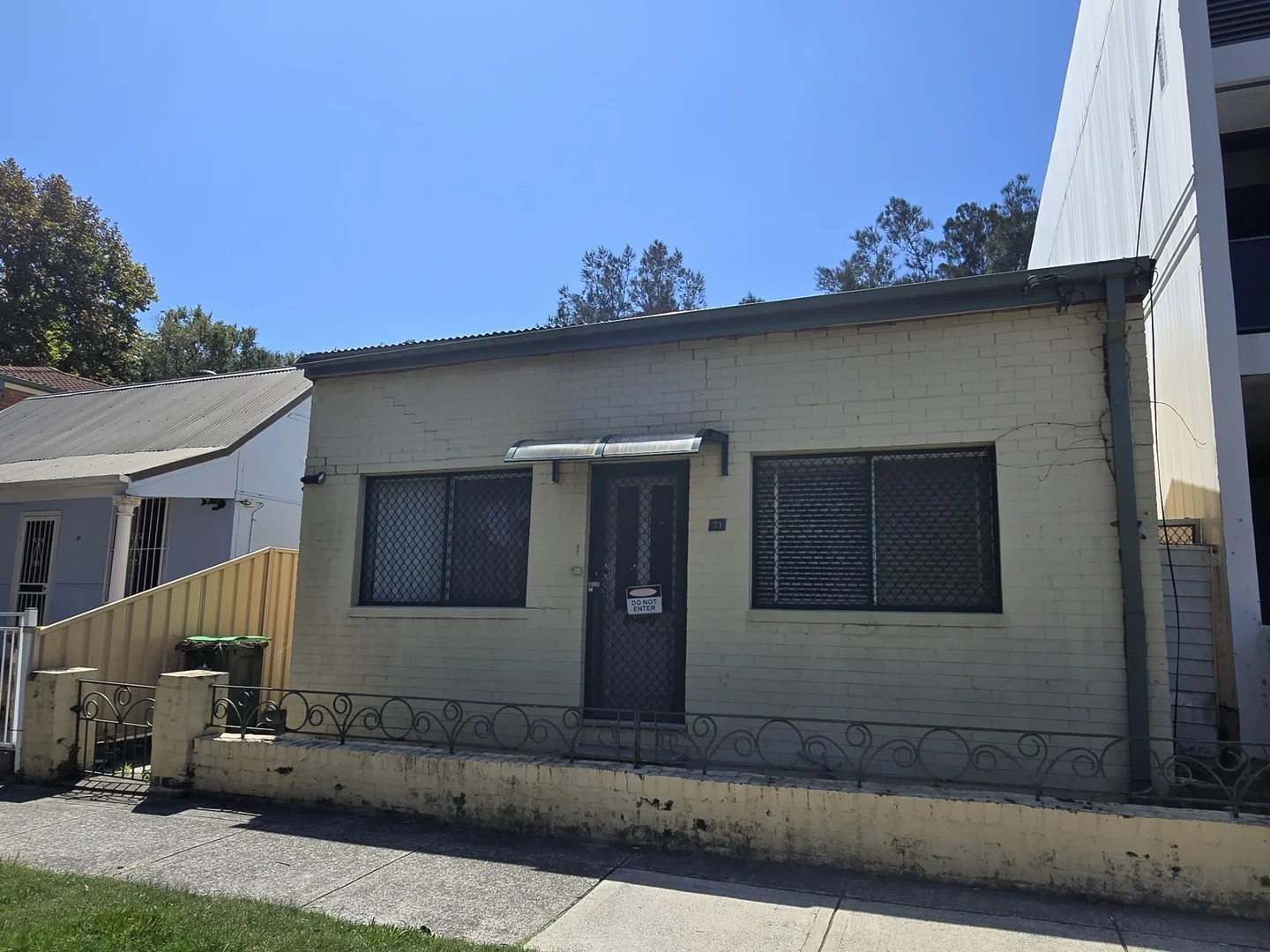 31 Robey Street (1/9)