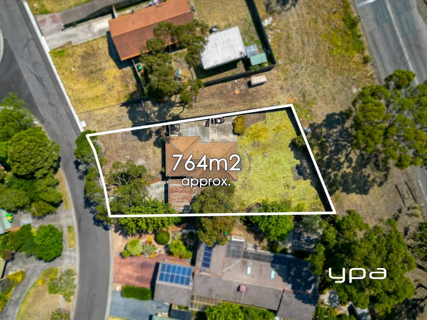 31 Turnberry Drive (1/14)