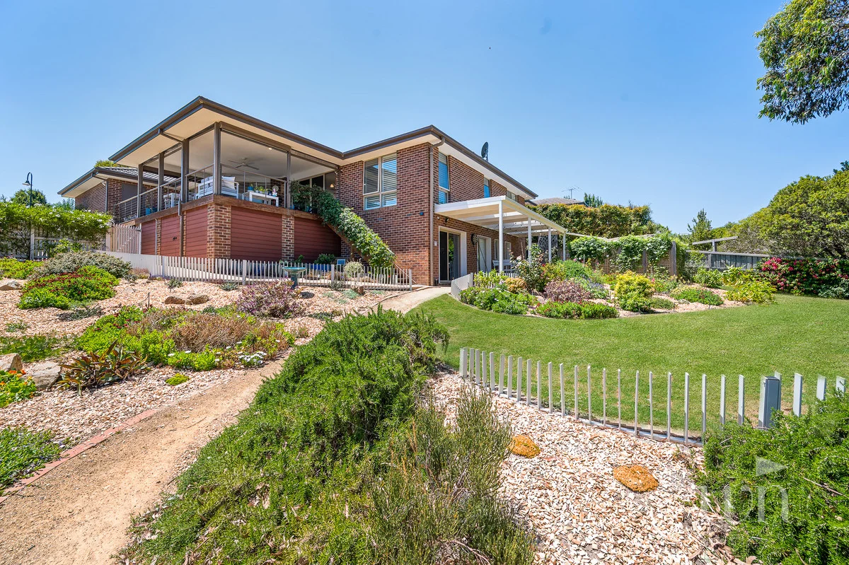 31 Waterview Drive (1/23)