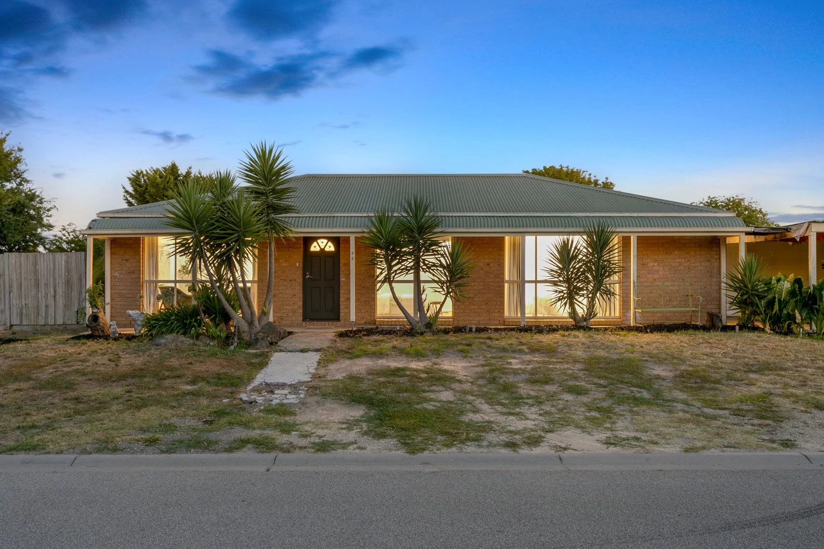 32 Godwin Crescent (1/1)
