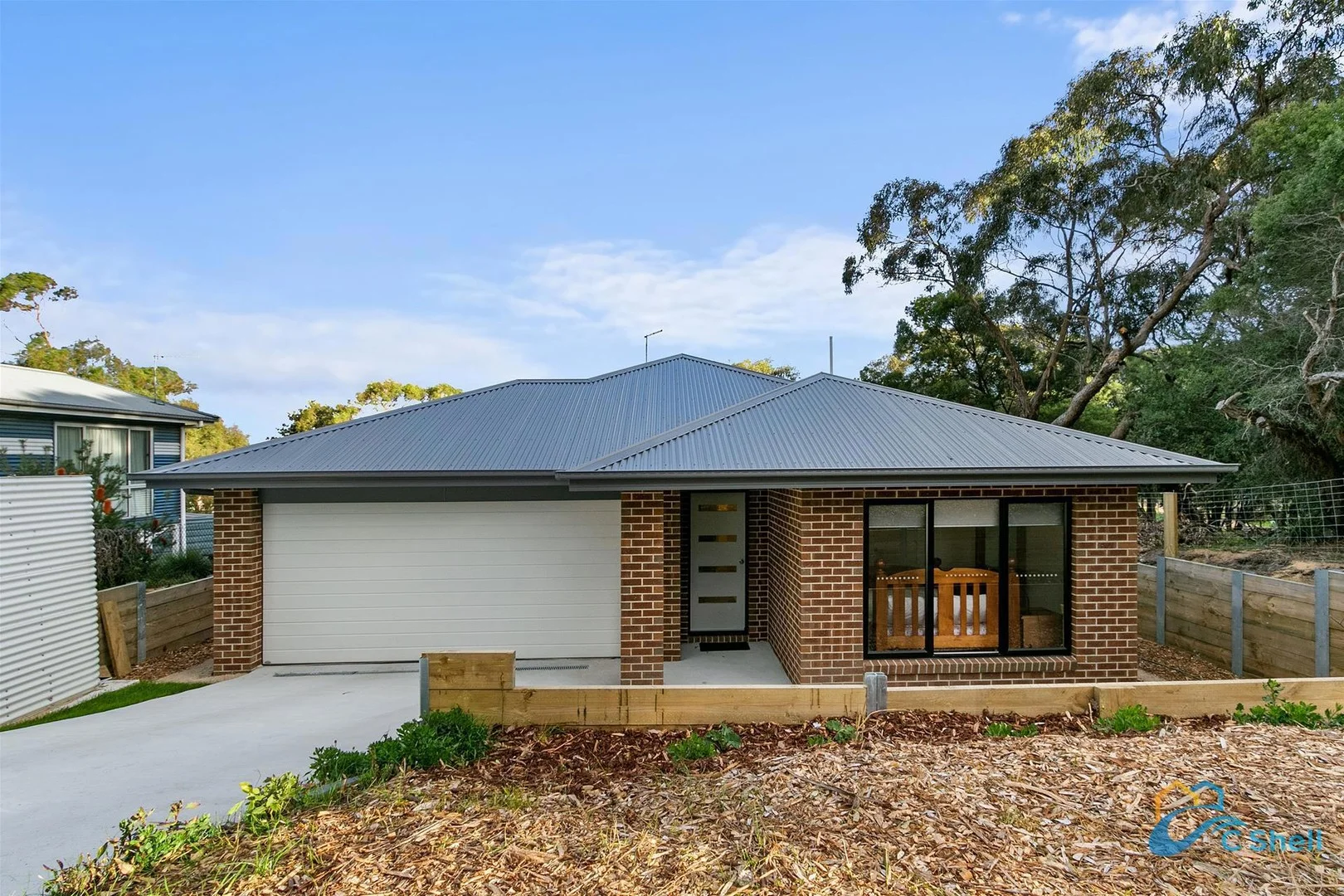 32 Goodlett Avenue (1/24)