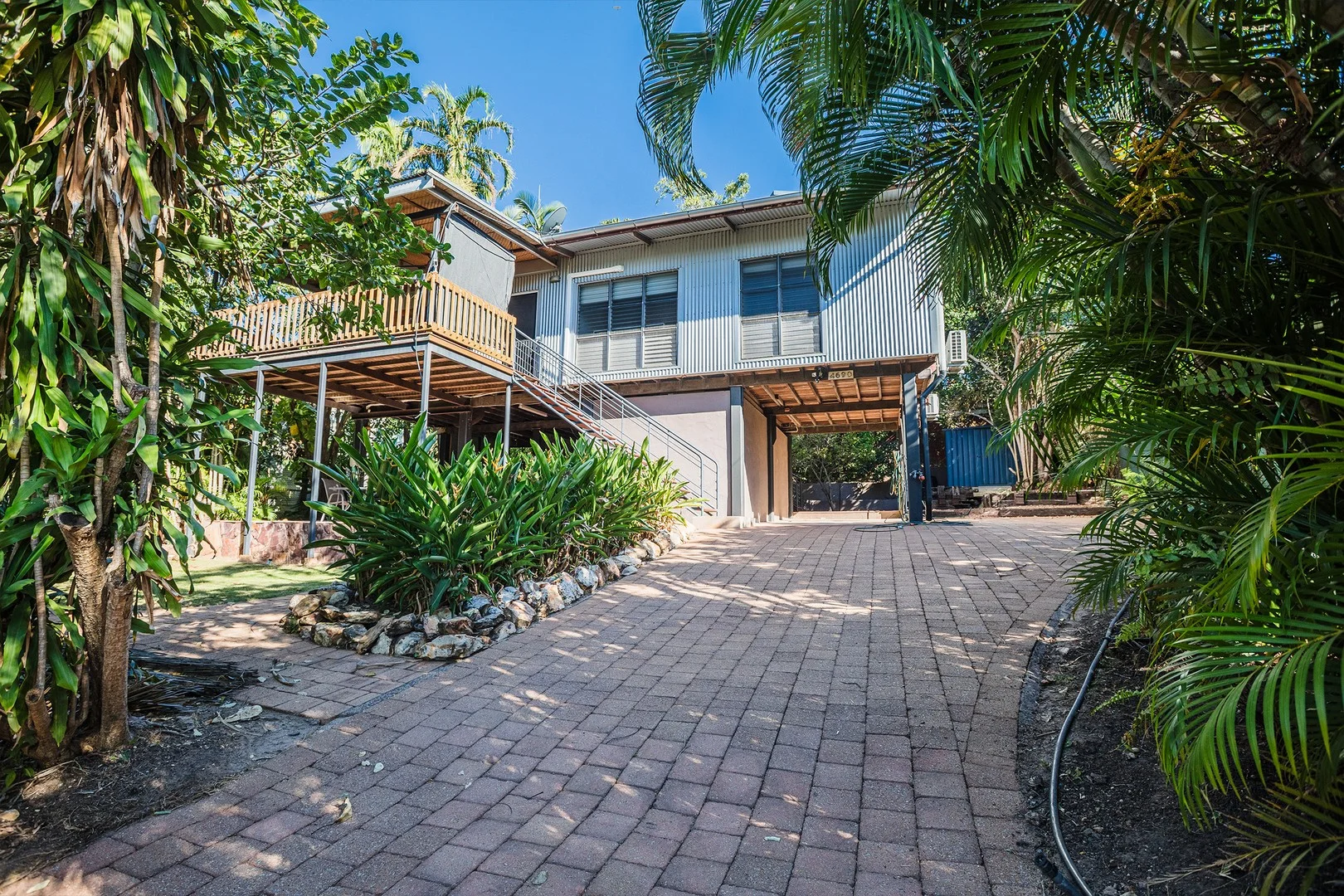 32 Gothenburg Crescent (1/25)