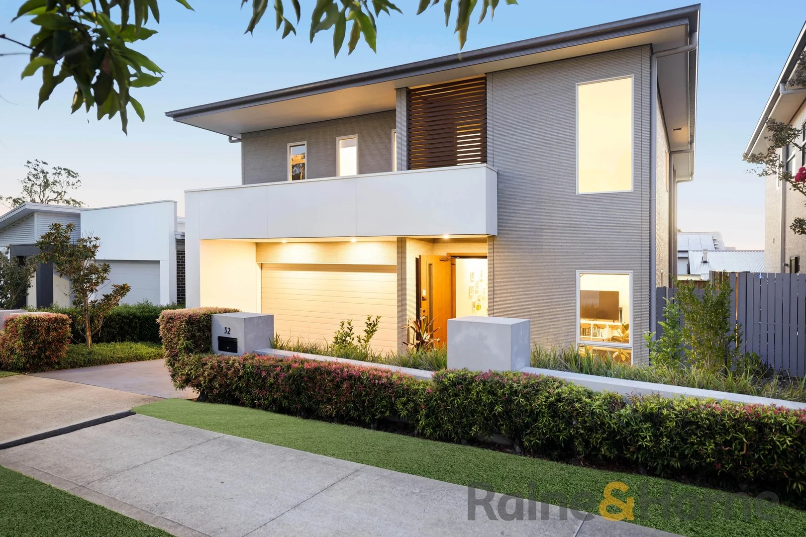 32 Longview Road (1/29)