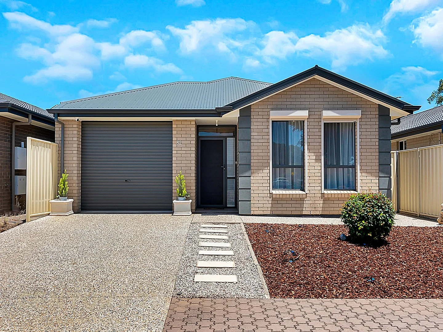 32 Oxford Avenue (1/20)