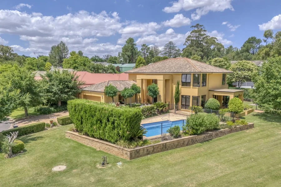 32 Pinehurst Avenue (1/23)