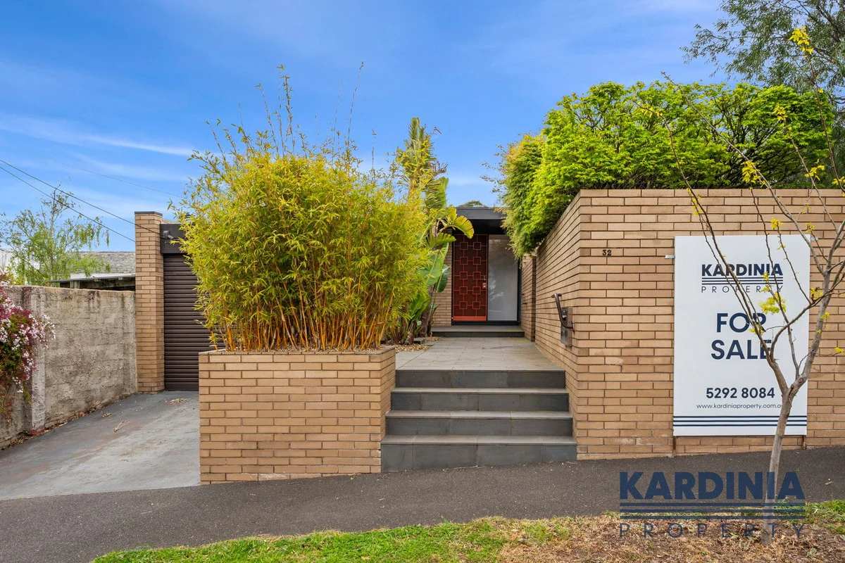 32 Pleasant Street (1/1)