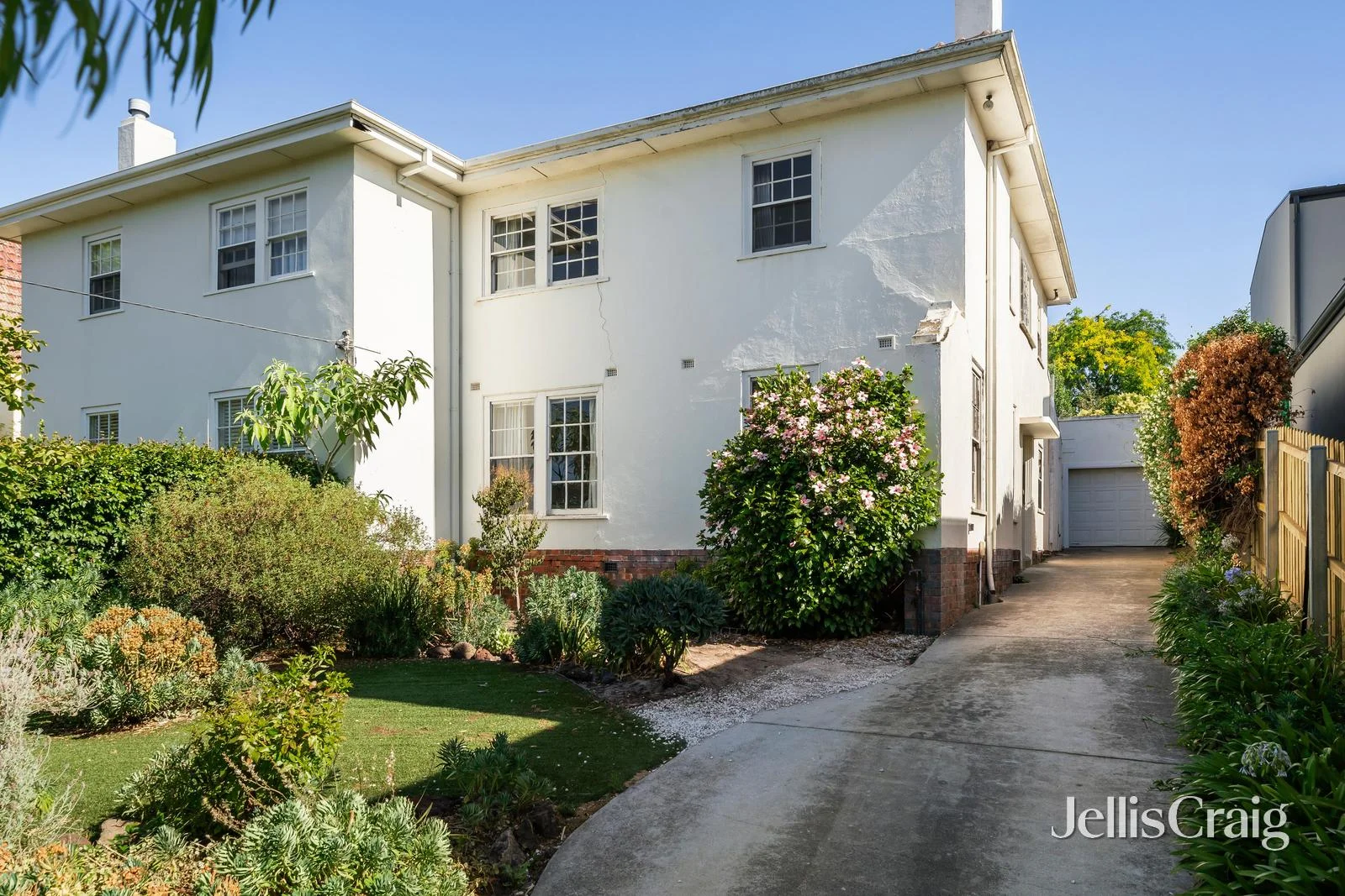 32 Somers Avenue (1/11)