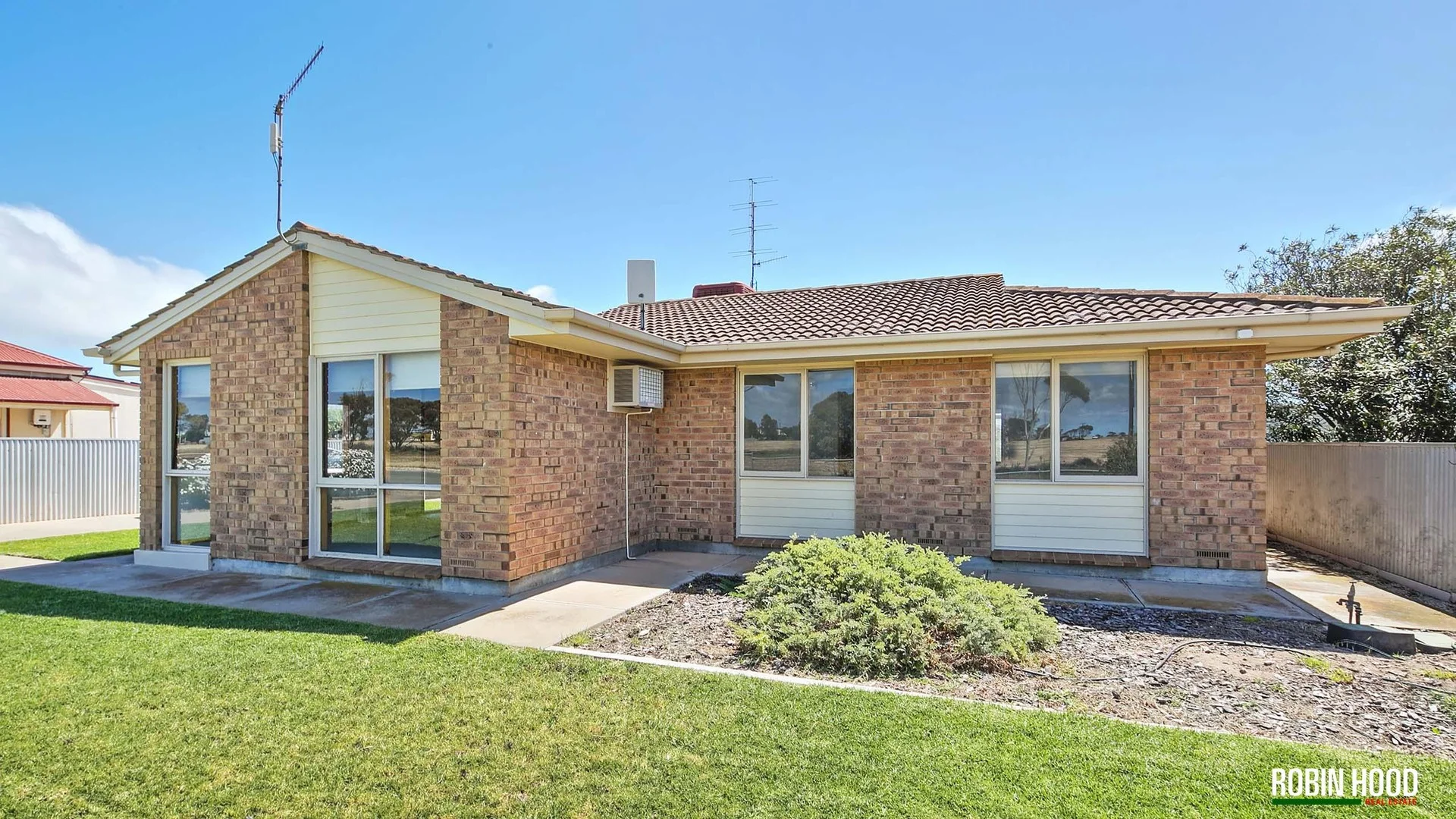 32 Wilson Terrace (1/18)