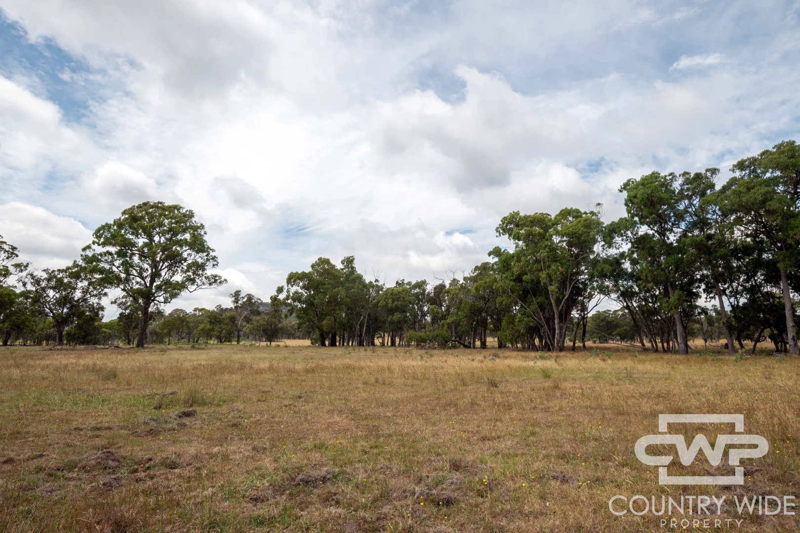 320 Cemetery Road - Image 4