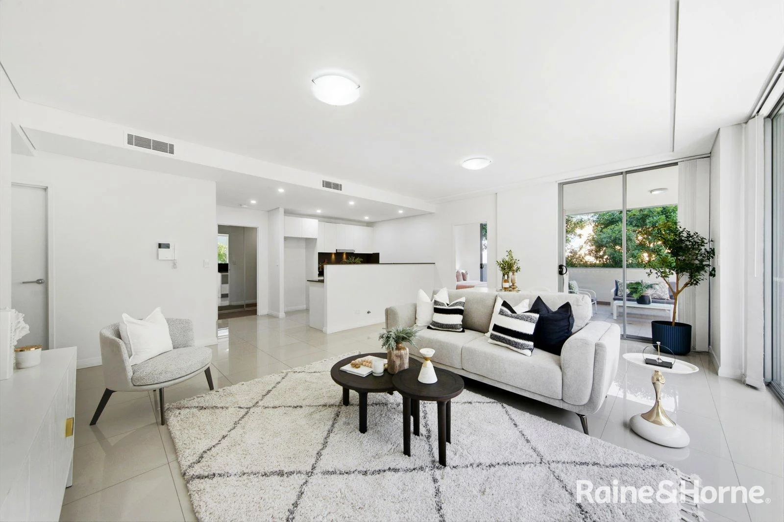 3206/39 Rhodes Street (1/18)