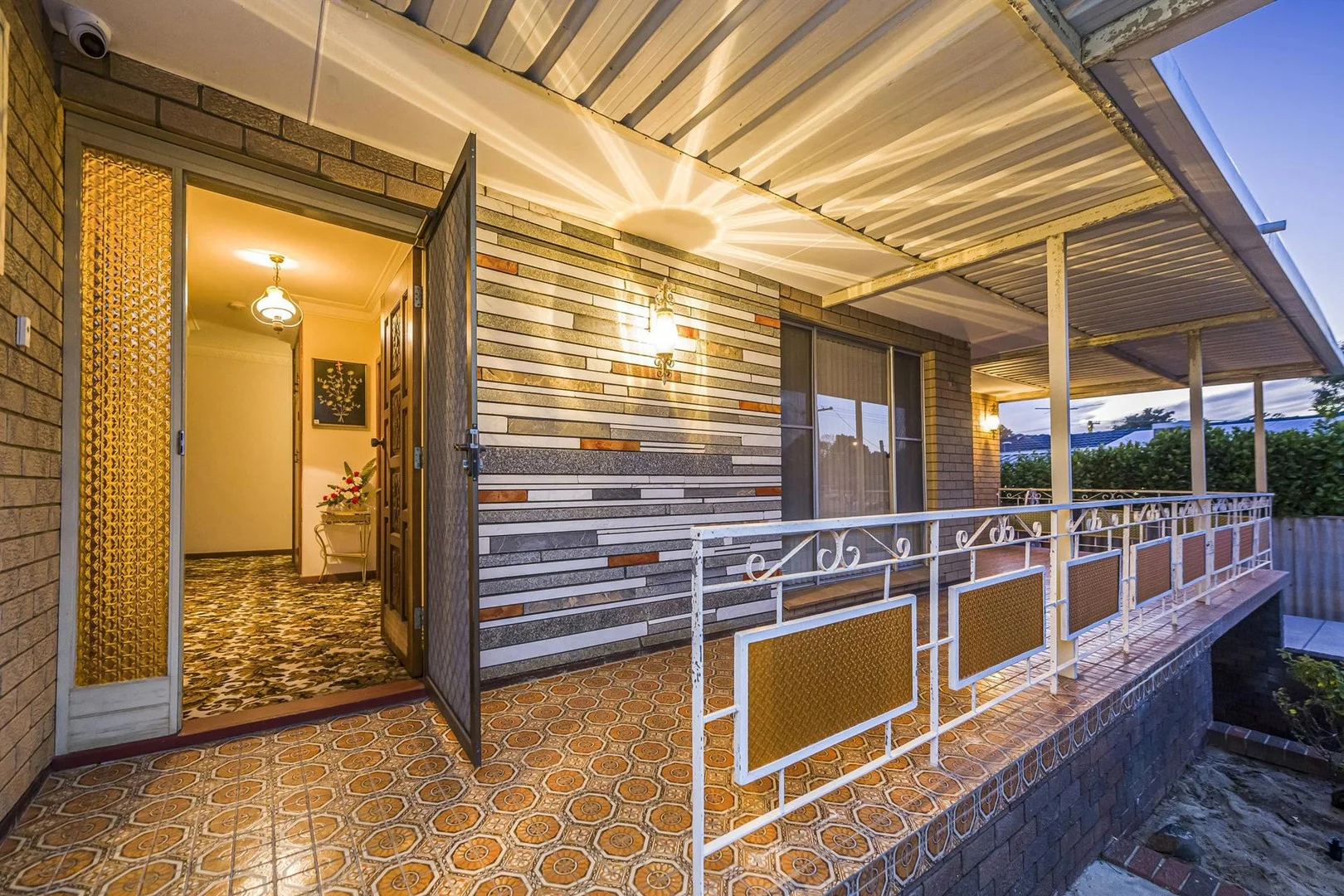 322 Morley Drive (1/36)