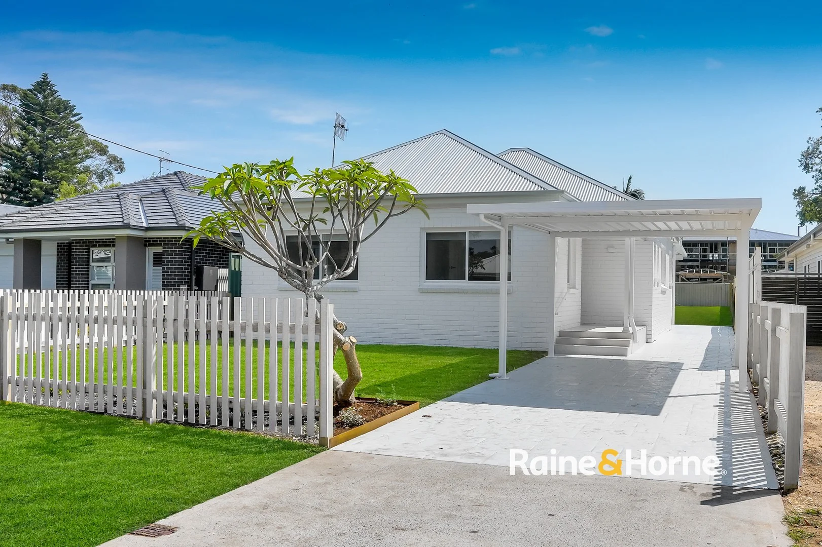 33 Brisbane Avenue (1/15)