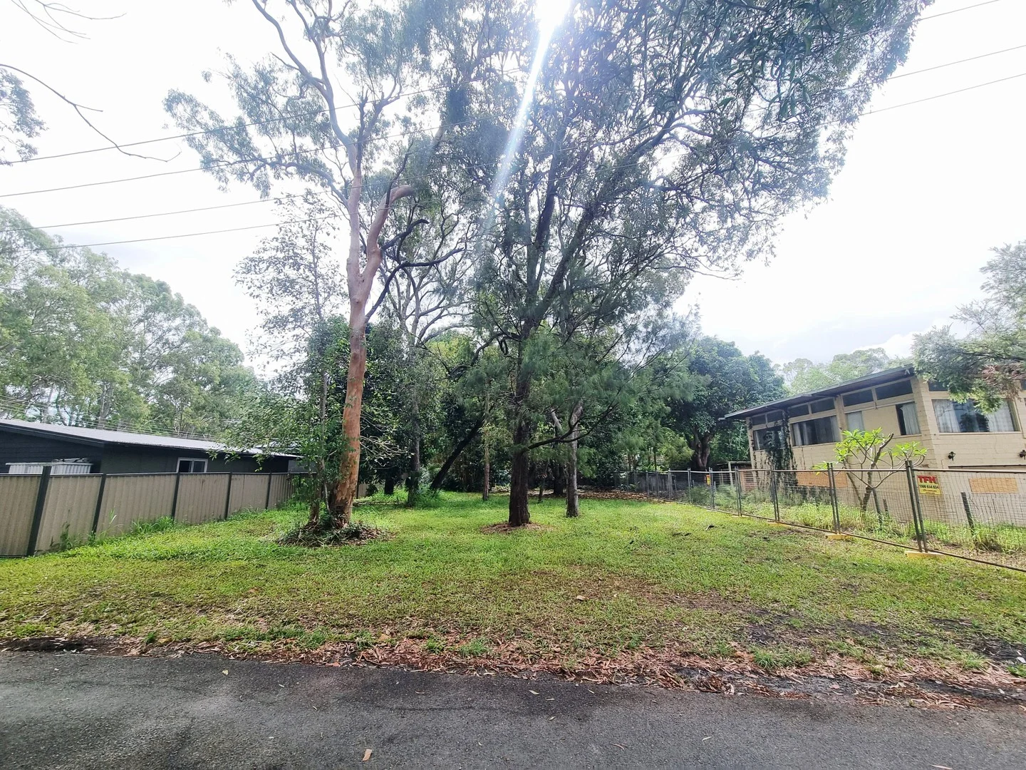 33 Cooee Cres (1/8)