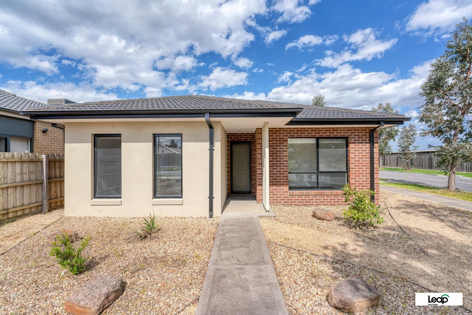 33 Koobush Blvd (1/27)