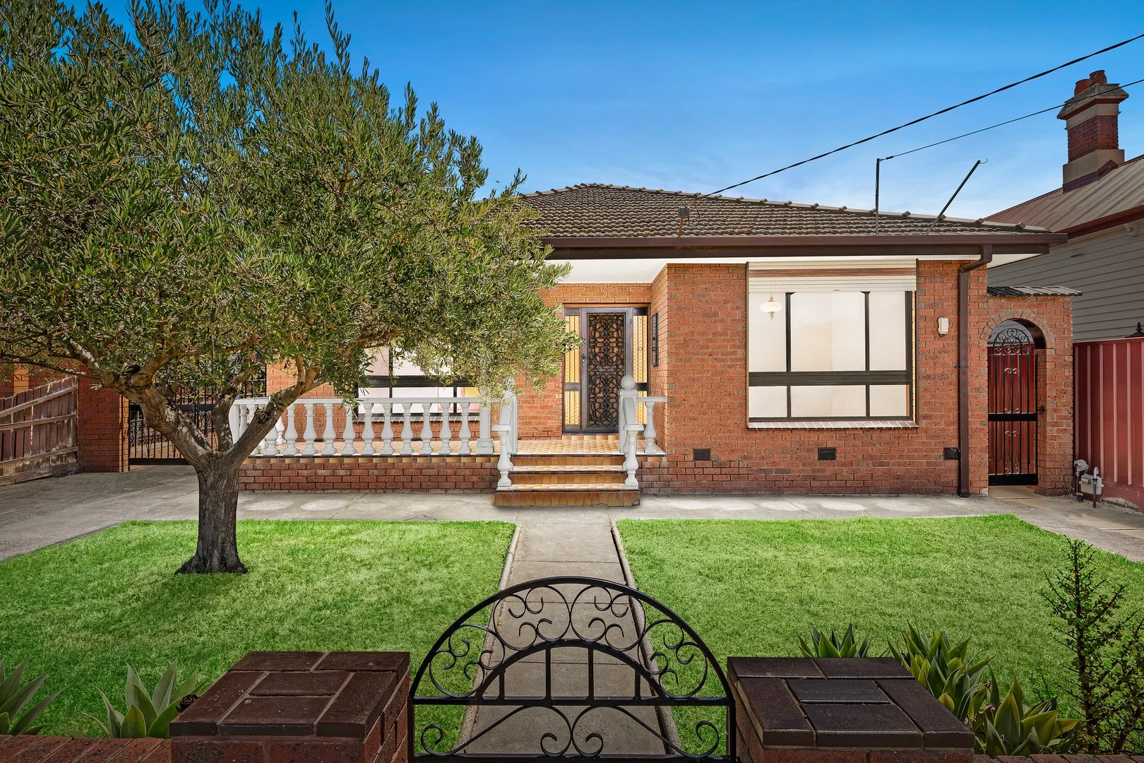 33 Loch Street (1/1)