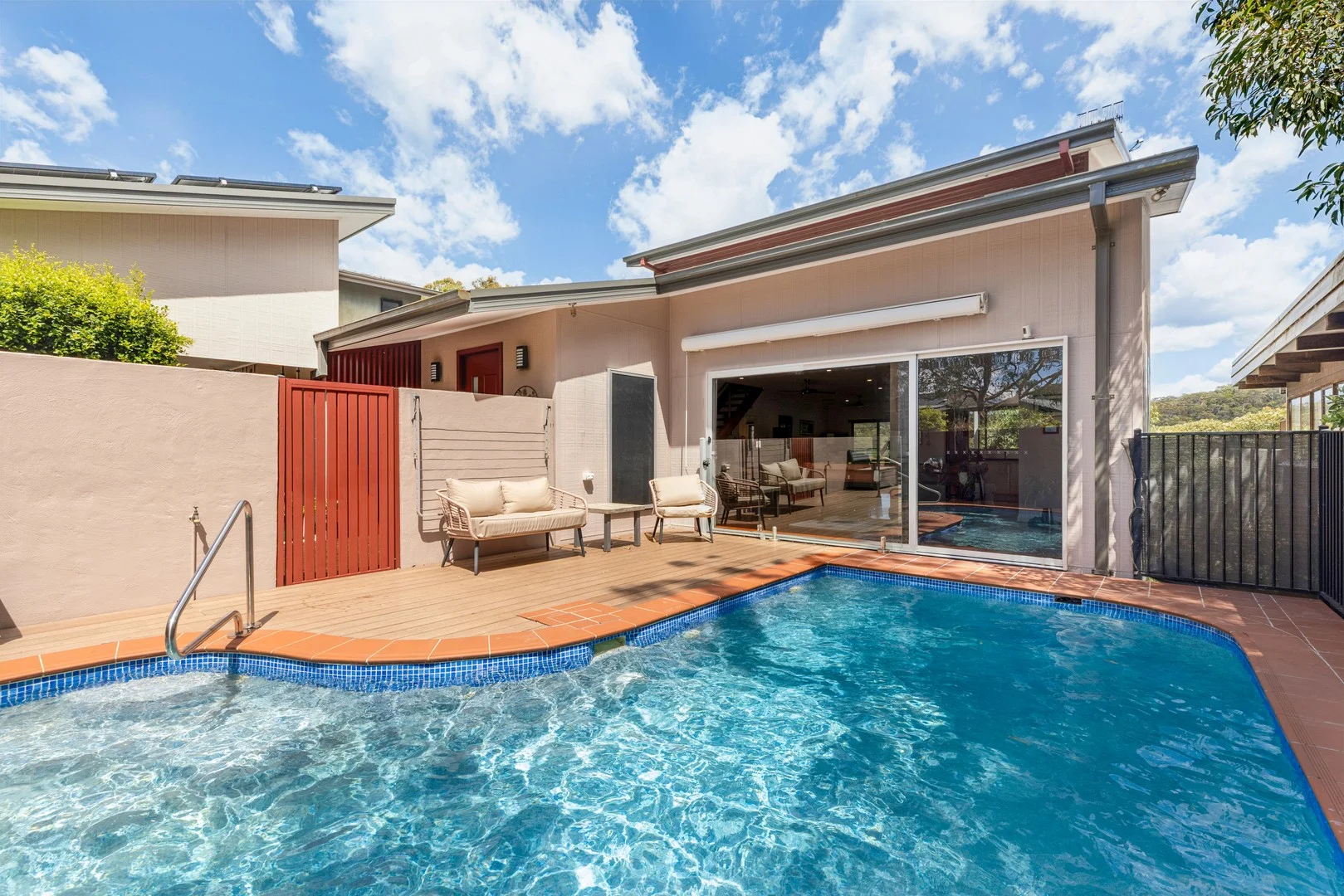 33 Olive Avenue (1/14)