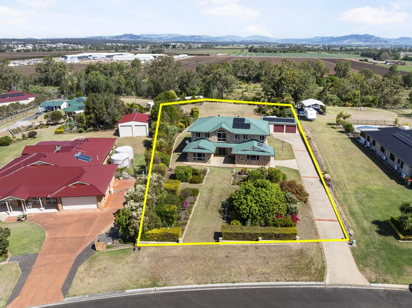 33 Parklea Dr (1/28)