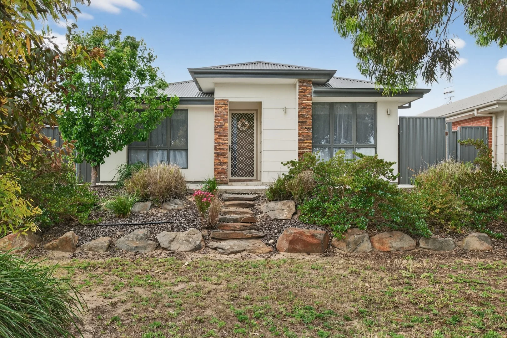 33 Princess Royal Parade (1/27)
