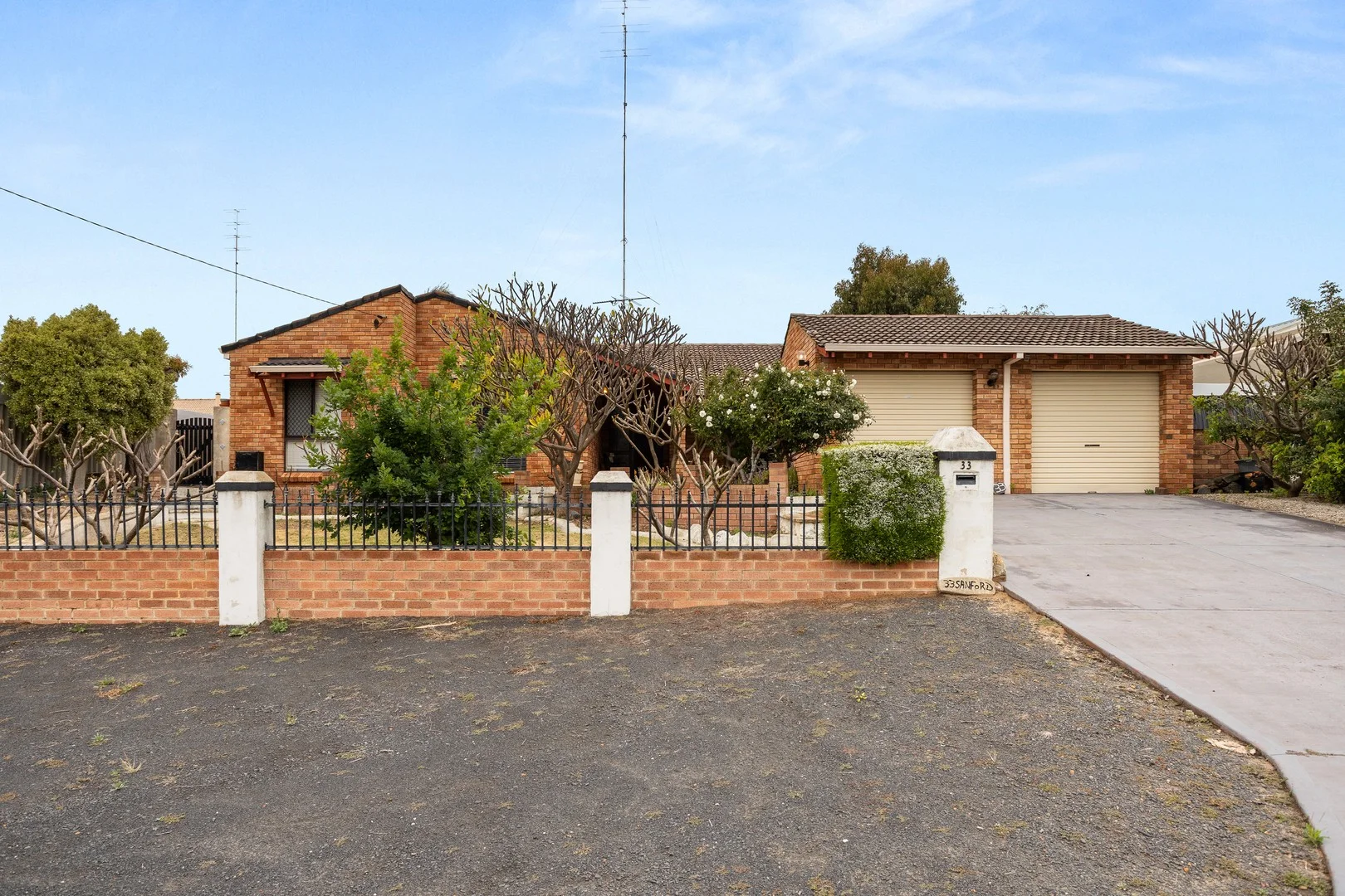 33 Sanford Way (1/28)