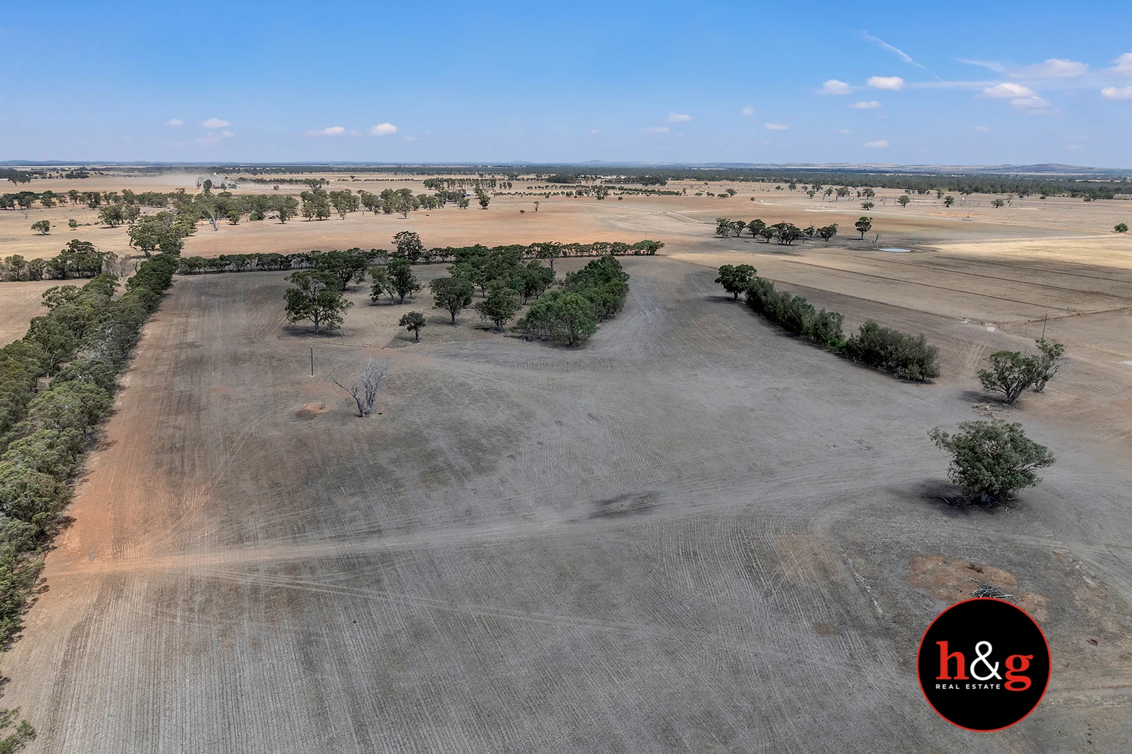 335 Rohan Road - Image 5