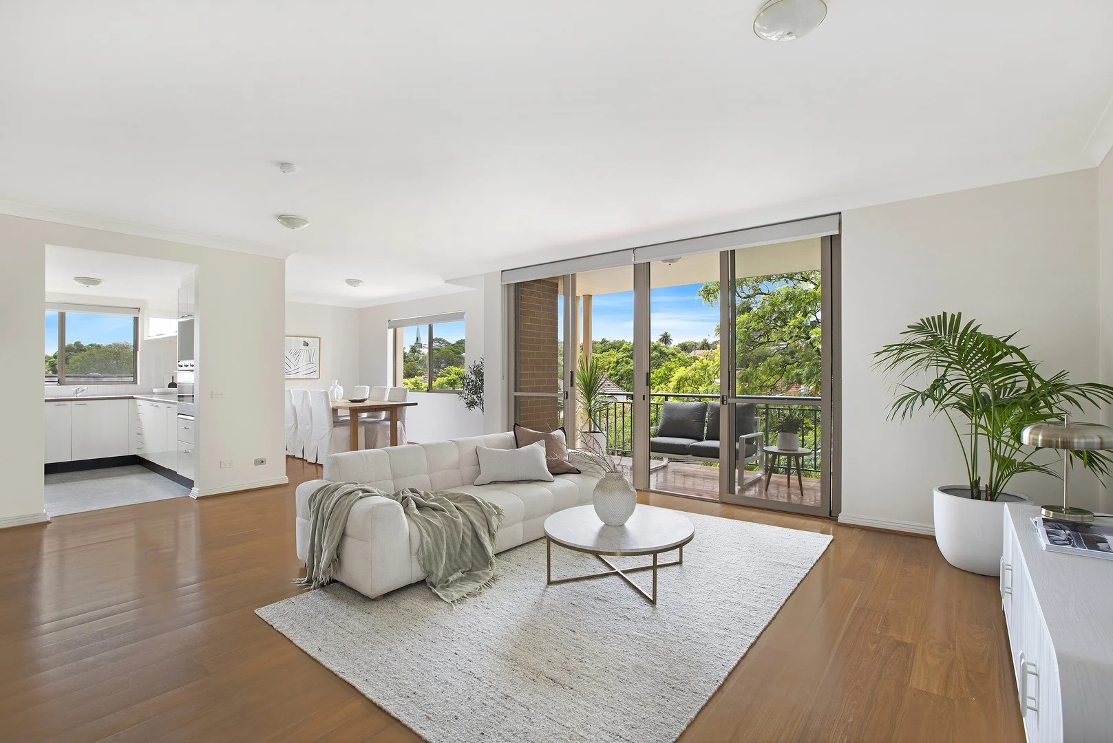 34/18 Northcote Street (1/13)