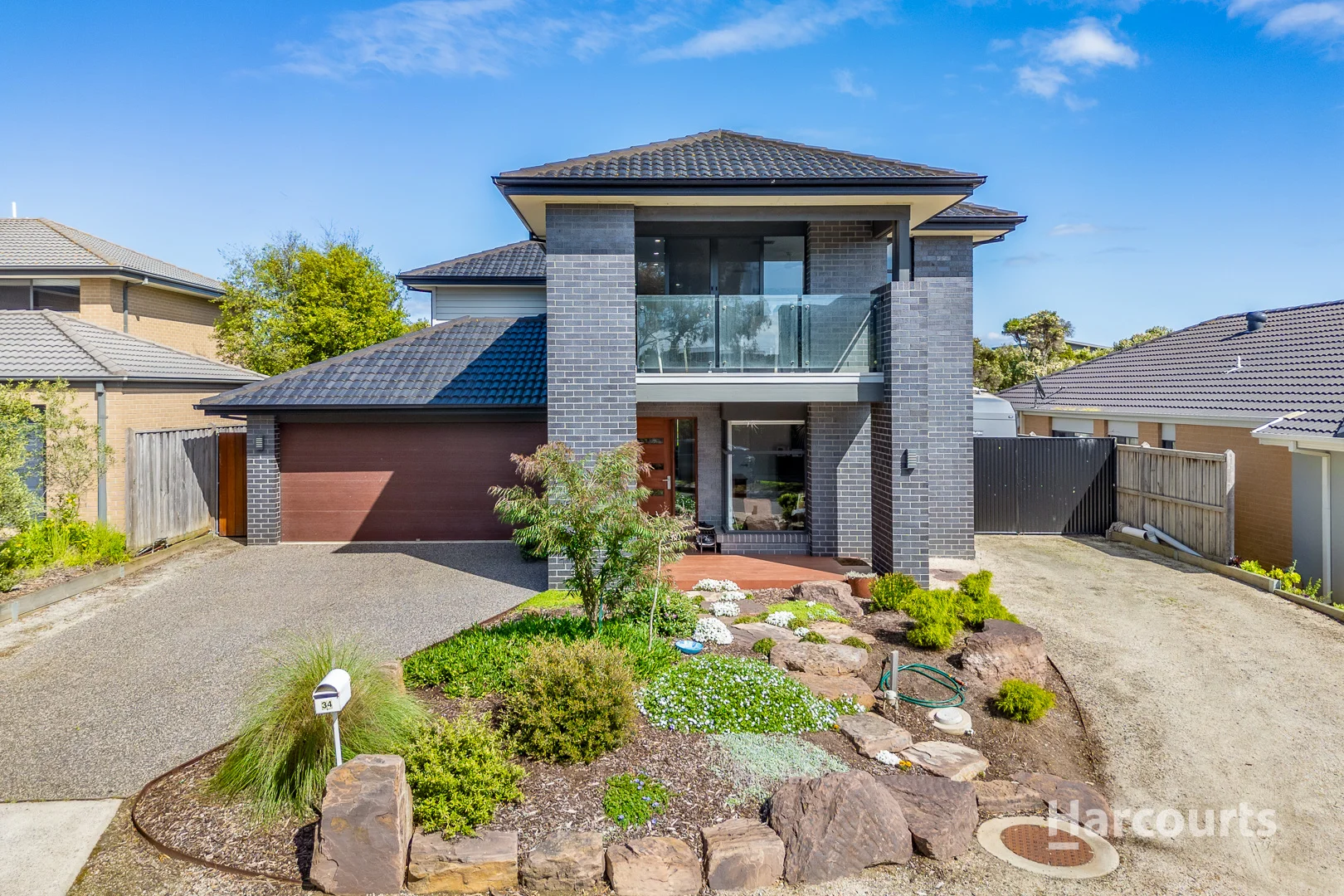 34 Boobook Grove (1/23)