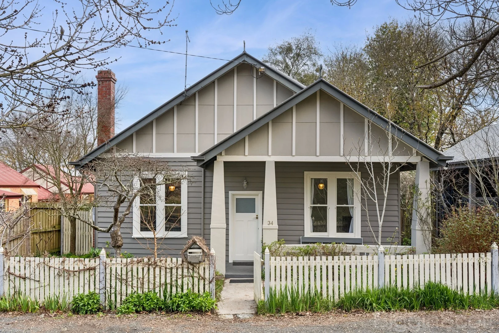 34 Camp Street (1/1)