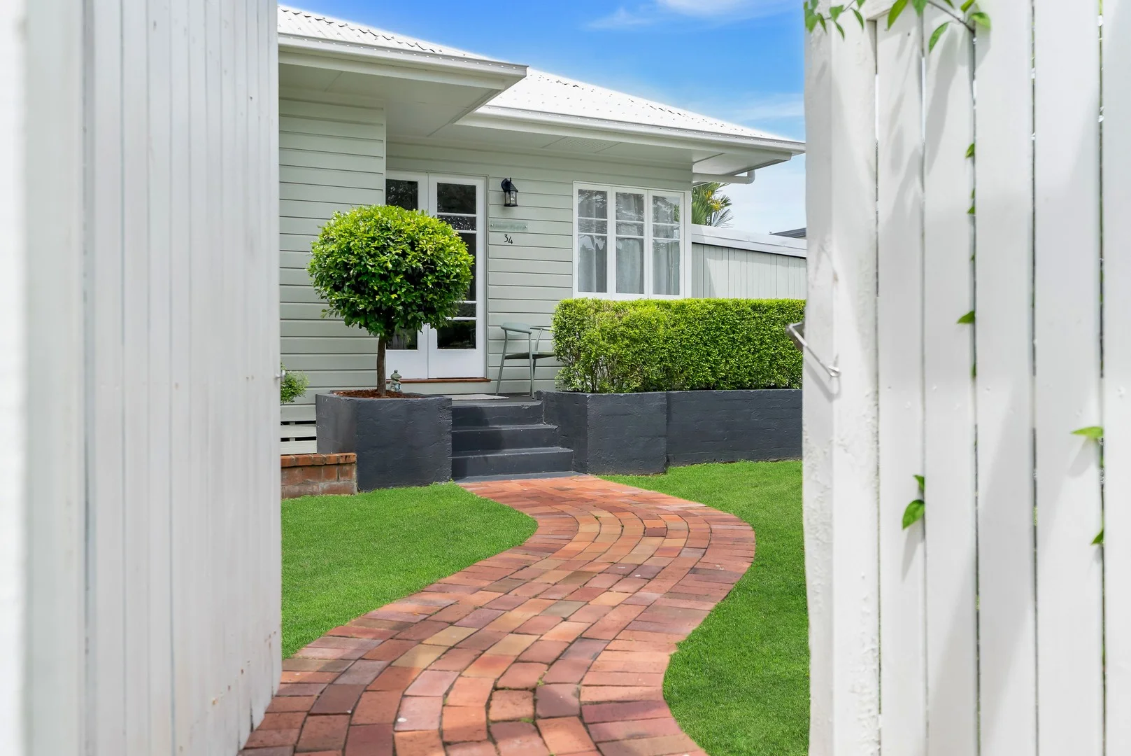 34 Jones Street (1/37)