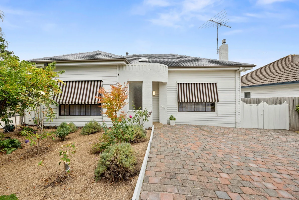 34 Lascelles Avenue (1/12)