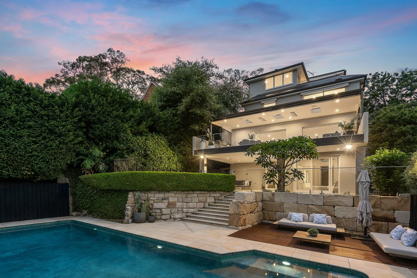 34 Rickard Avenue (1/27)