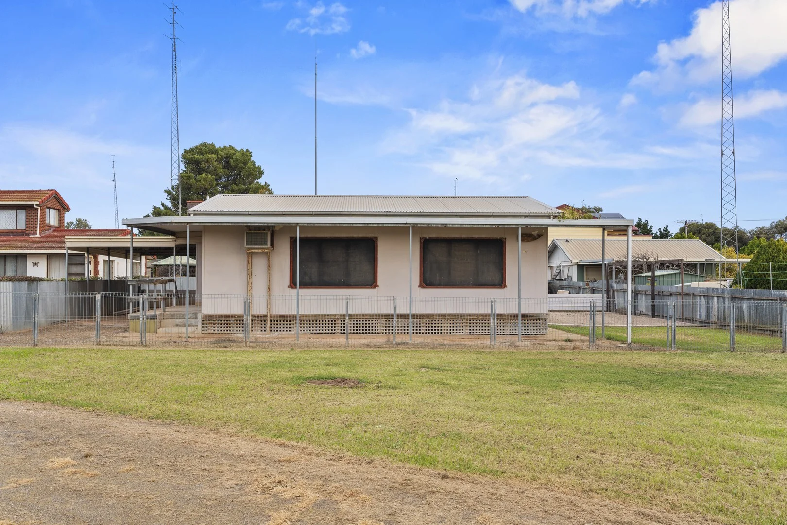34 Rossiters Road (1/27)